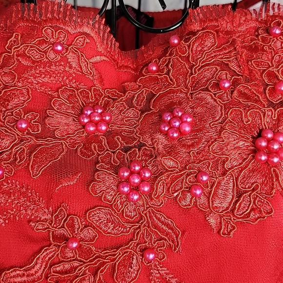 SANDY FASHION Red Beaded, Appliqued, and Ruffled Blouse Small - Picture 3 of 10